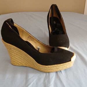 Elegant Black Wedge Espadrilles